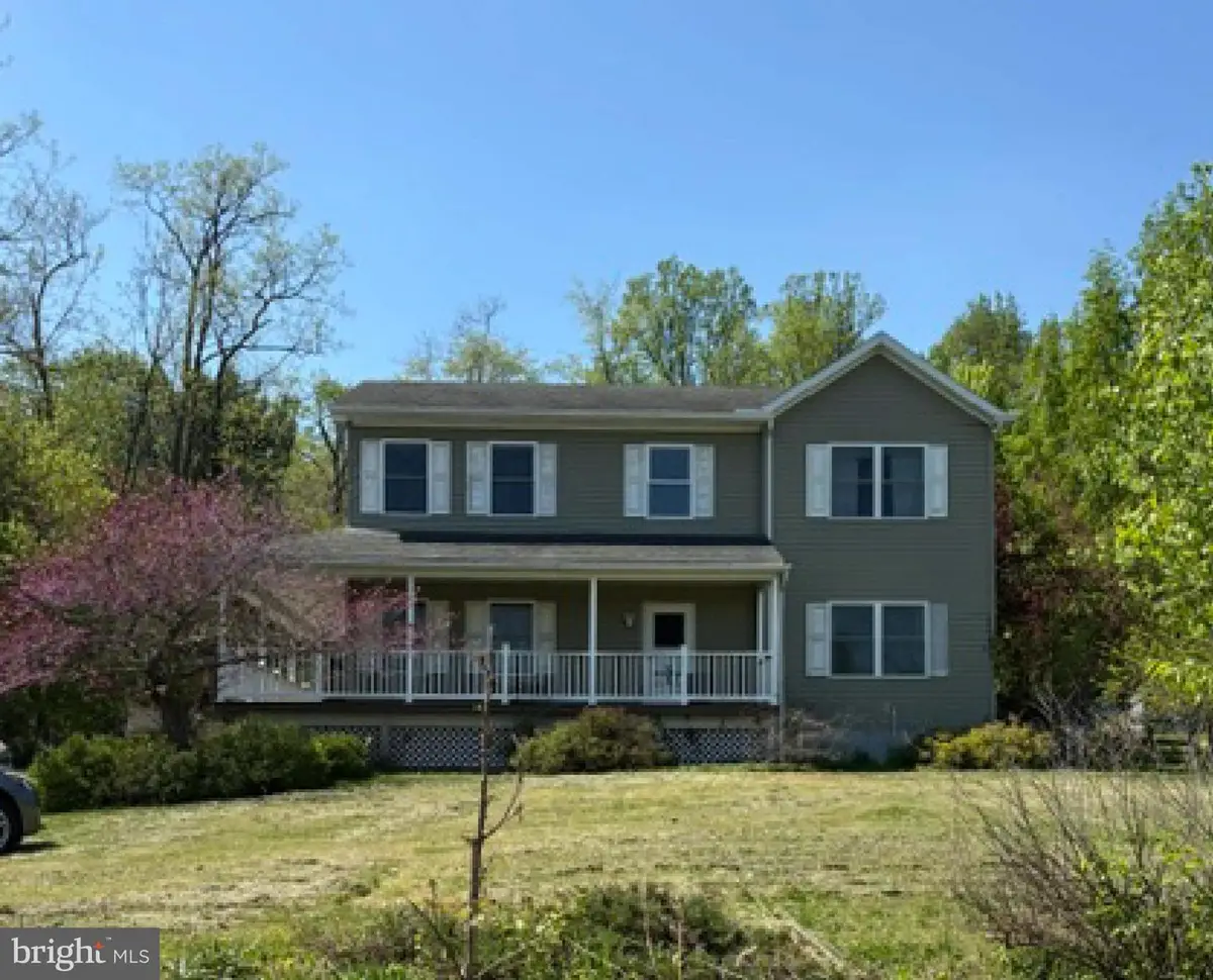 5 W Greenhouse Rd, Dillsburg, PA 17019 - #1