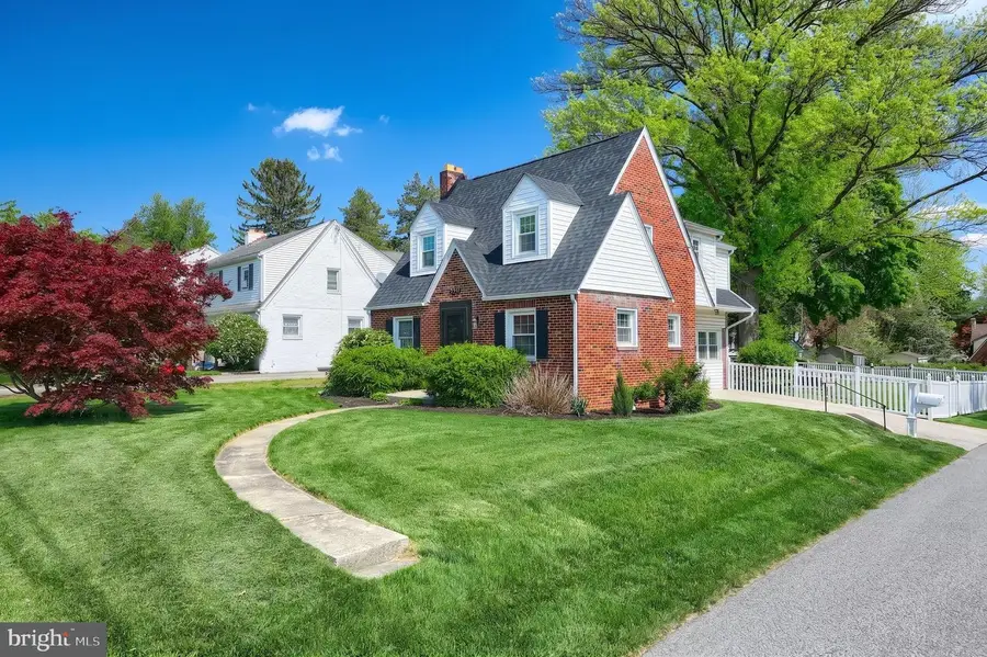400 Edgehill Rd, York, PA 17403 - #2