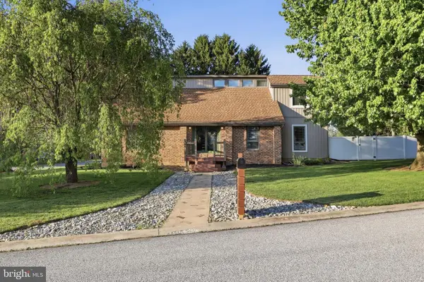 2809 Wyngate Dr, YORK, PA 17403
