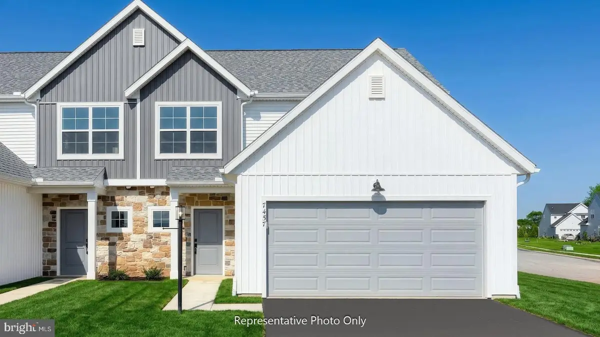 7475 Saint Patrick Ct, Abbottstown, PA 17301 - #1