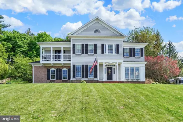 3165 Rexwood Dr, GLEN ROCK, PA 17327