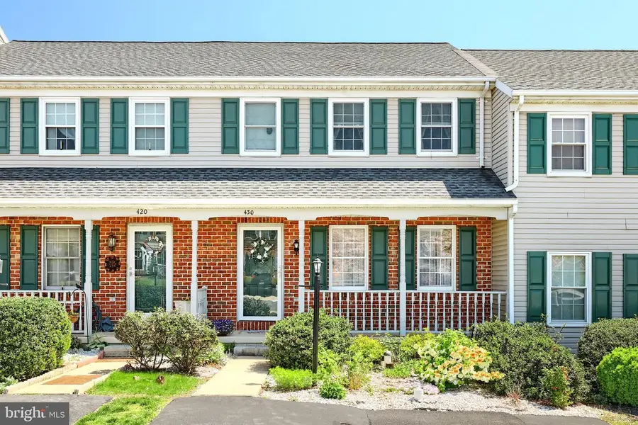 430 Peppermill Ln, York, PA 17404 - #3