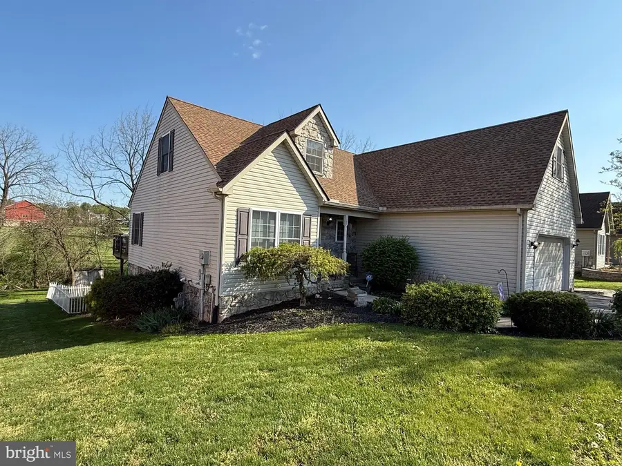 126 Cranbrook Dr, Dover, PA 17315 - #2