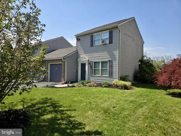 3419 Glen Hollow Dr, DOVER, PA 17315