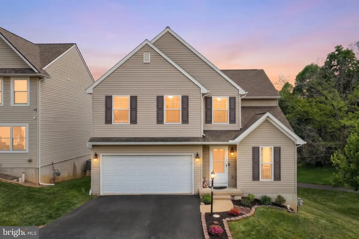 14 Barberry Ct, Manchester, PA 17345 - #1