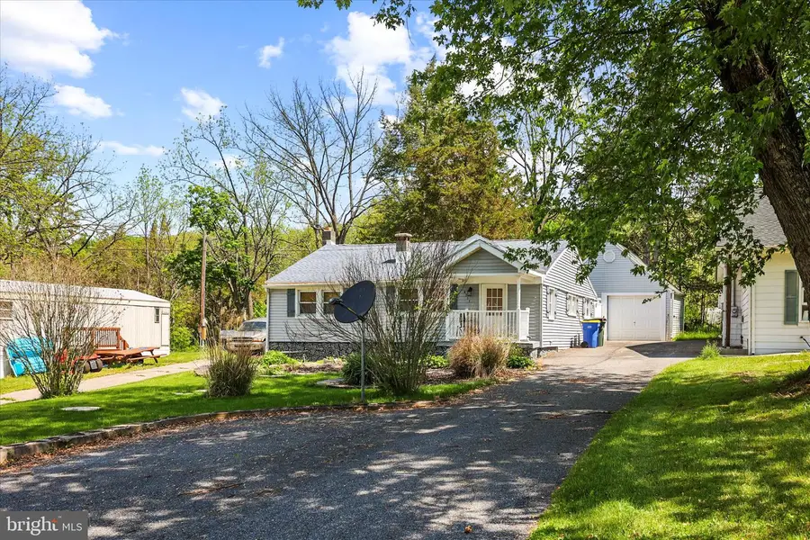 4211 Conewago Rd, Dover, PA 17315 - #3