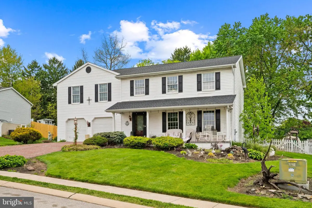 3121 Pineview Dr, Dover, PA 17315 - #1