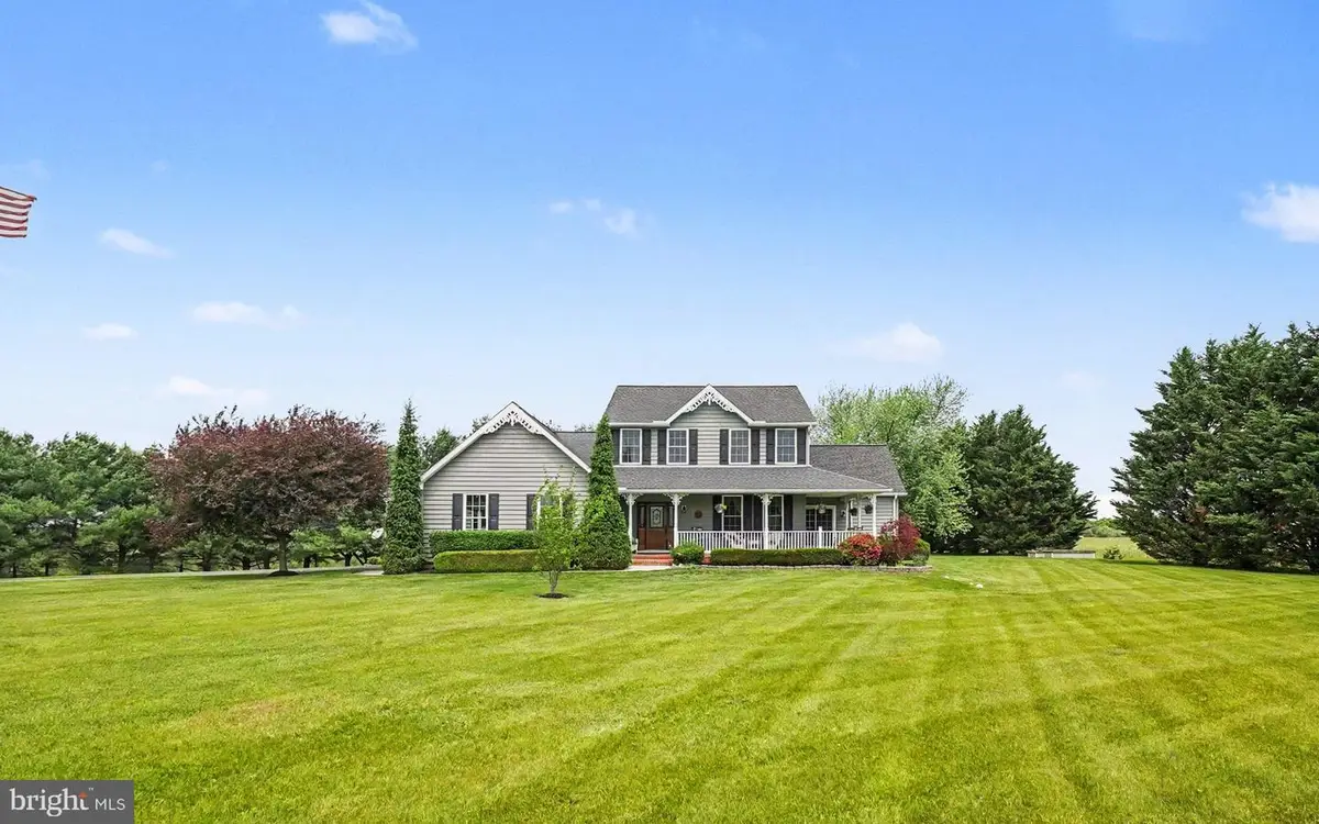 913 Bridgeton Rd, Fawn Grove, PA 17321 - #1