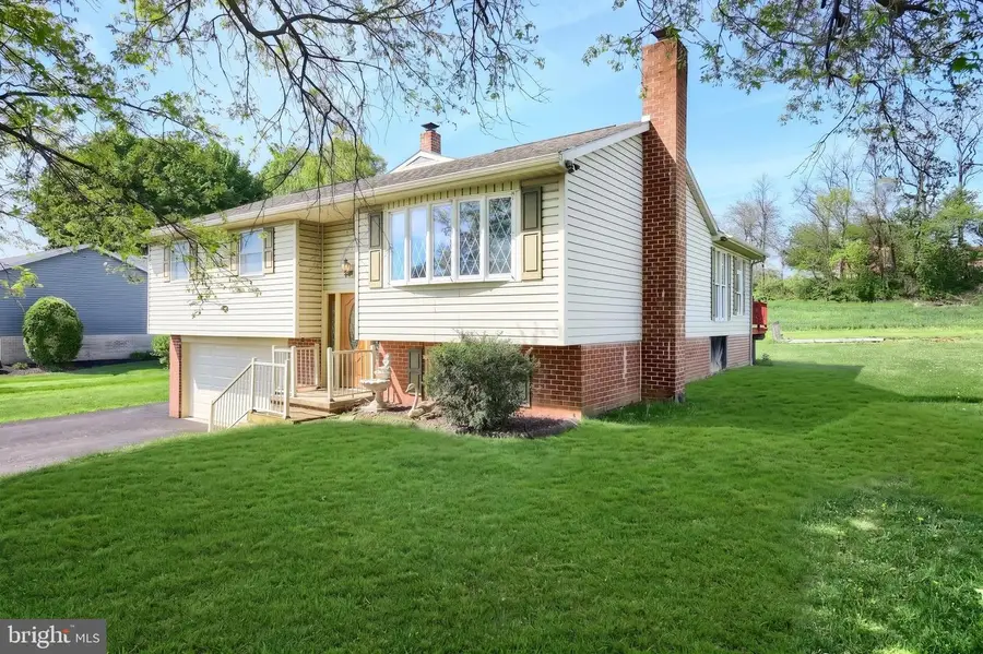 2106 Hope Dr, Red Lion, PA 17356 - #3