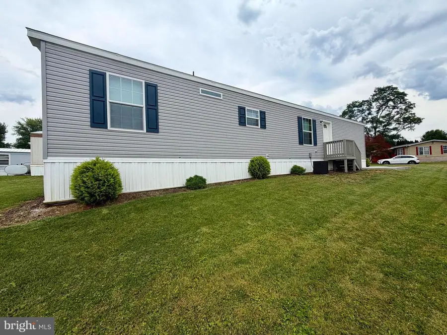 108 Beechwood Dr, Dillsburg, PA 17019 - #2