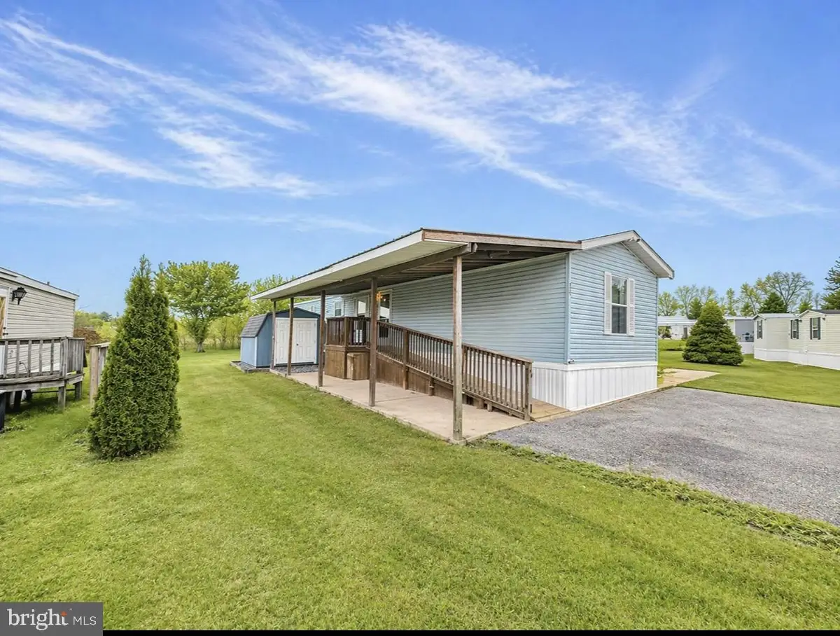 352 Westwood Dr, York, PA 17404 - #1