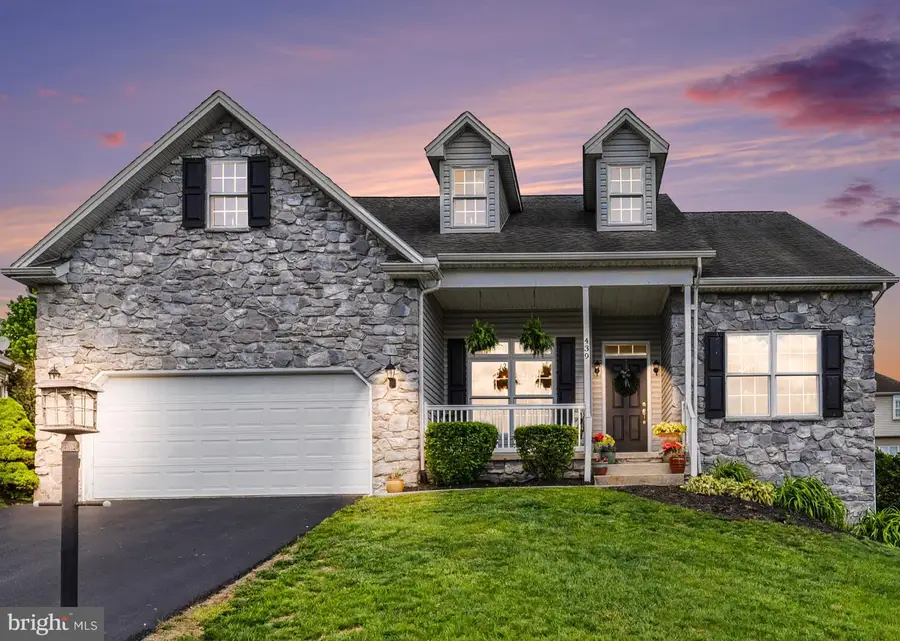 439 Woodland Dr, Dillsburg, PA 17019 - #2