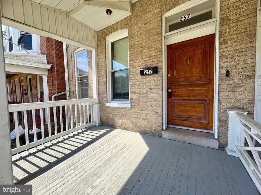 257 W Jackson St, York, PA 17401 - #2