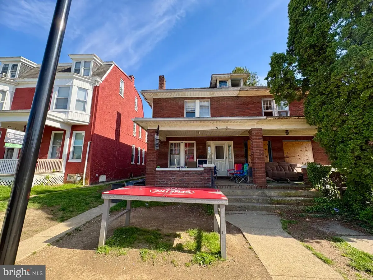 310 W Jackson St, York, PA 17401 - #1