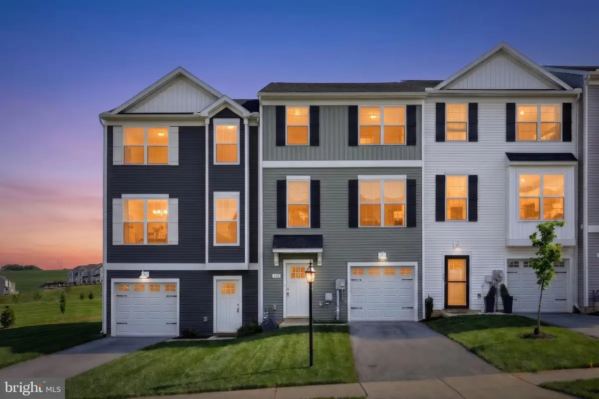 242 Hudson Blvd, Red Lion, PA 17356 - #1