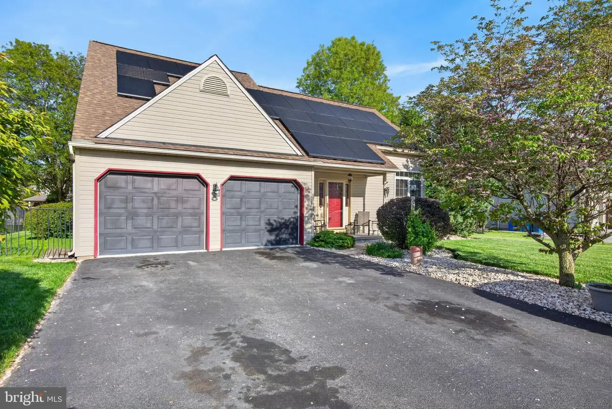325 Olde Hickory Rd, Mount Wolf, PA 17347 - #1