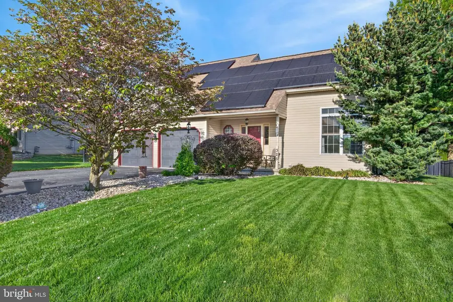 325 Olde Hickory Rd, Mount Wolf, PA 17347 - #2