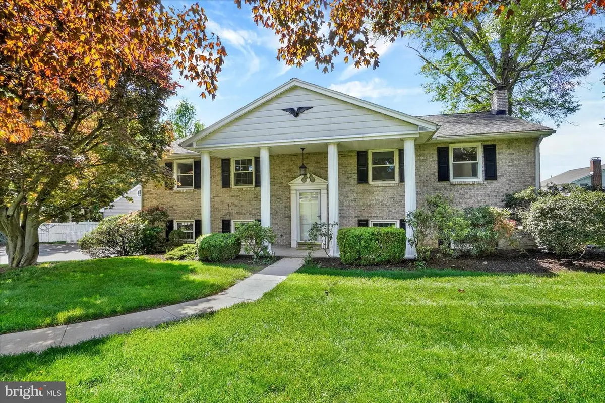 2720 Freysville Rd, Red Lion, PA 17356 - #1