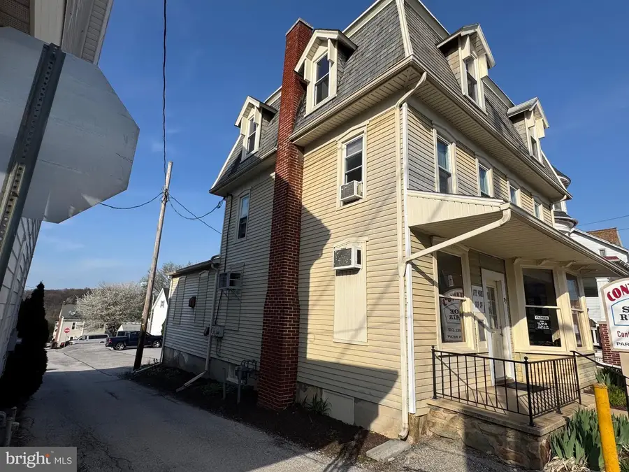 37 W Main St, Dallastown, PA 17313 - #2