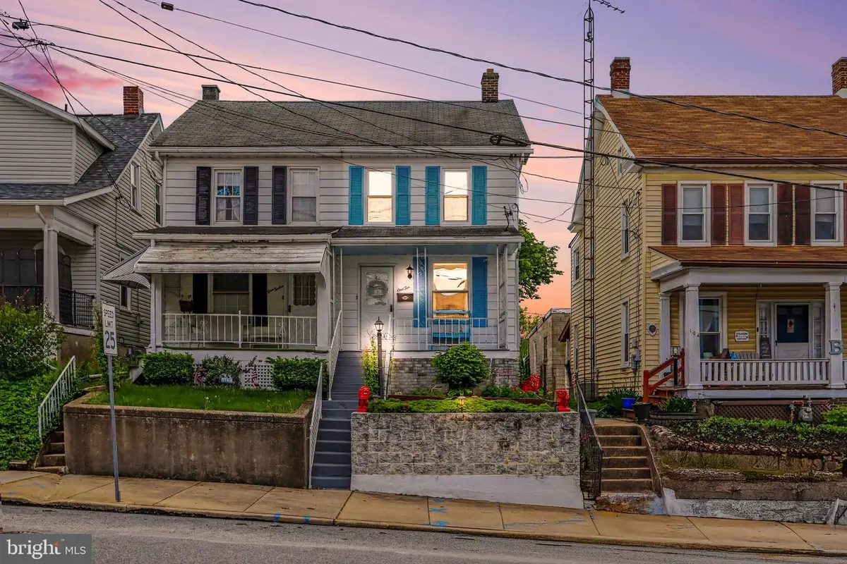 110 S Charles St, Red Lion, PA 17356 - #1