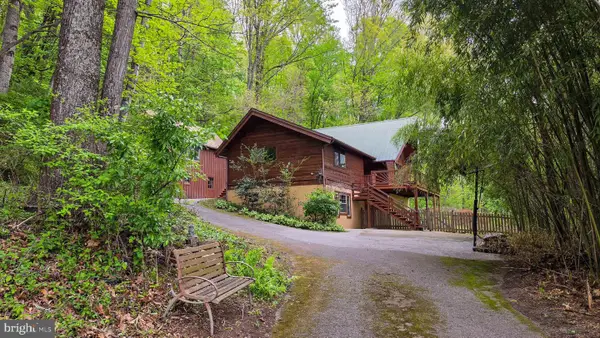 3548 Ridge Rd, GLEN ROCK, PA 17327