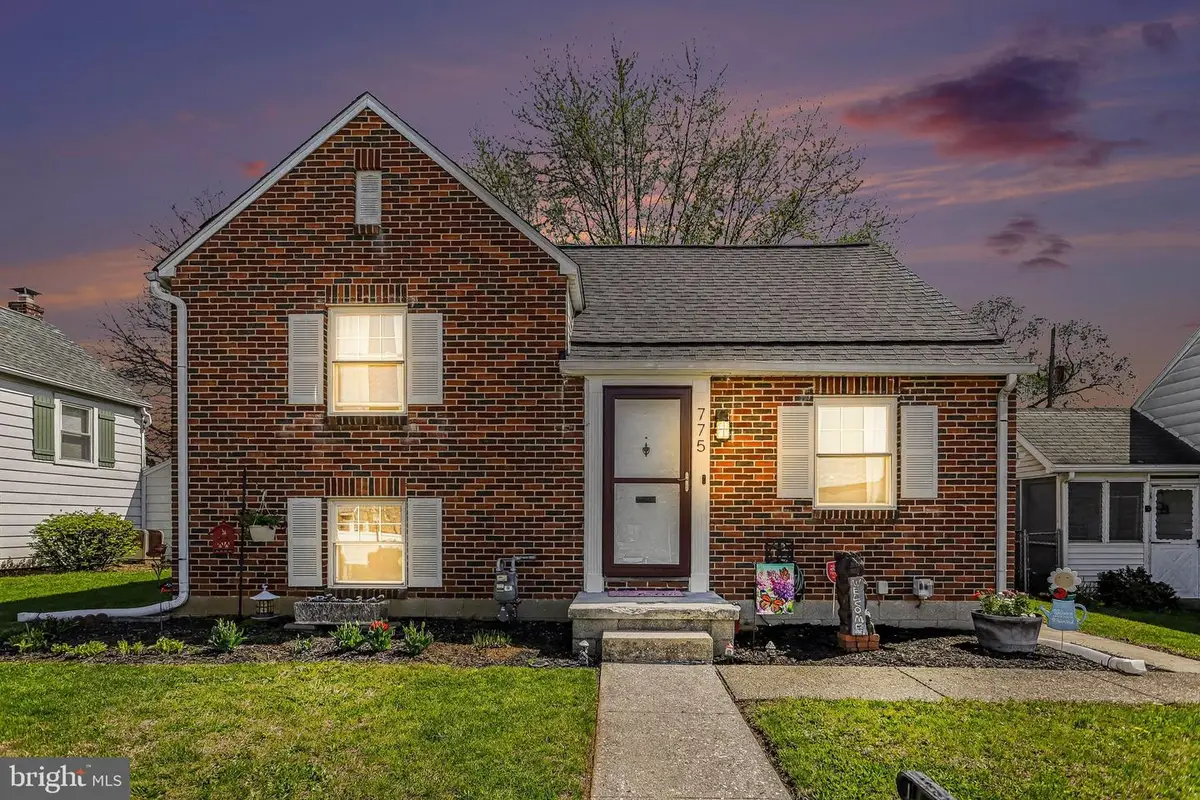 775 Carl St, York, PA 17404 - #1