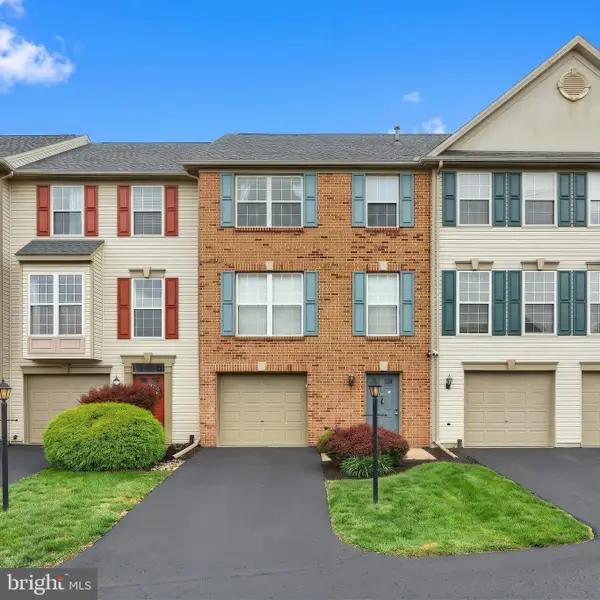 122 Chandler Dr #122, RED LION, PA 17356