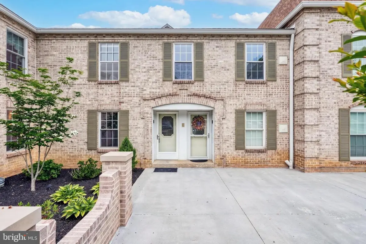 1000 Country Club Rd #8, York, PA 17403 - #1