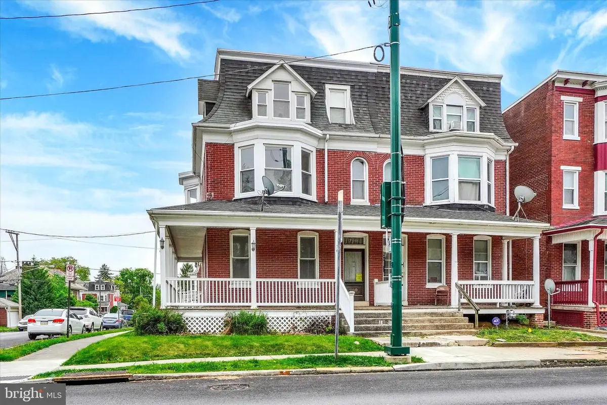 700 Pennsylvania Ave, York, PA 17404 - #1