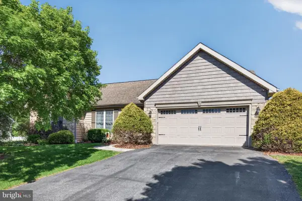 1241 Shadowbrooke Dr, DOVER, PA 17315