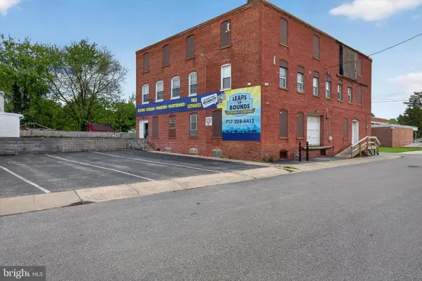 711 Mckenzie St & 156 E Cottage Pl, YORK, PA 17401
