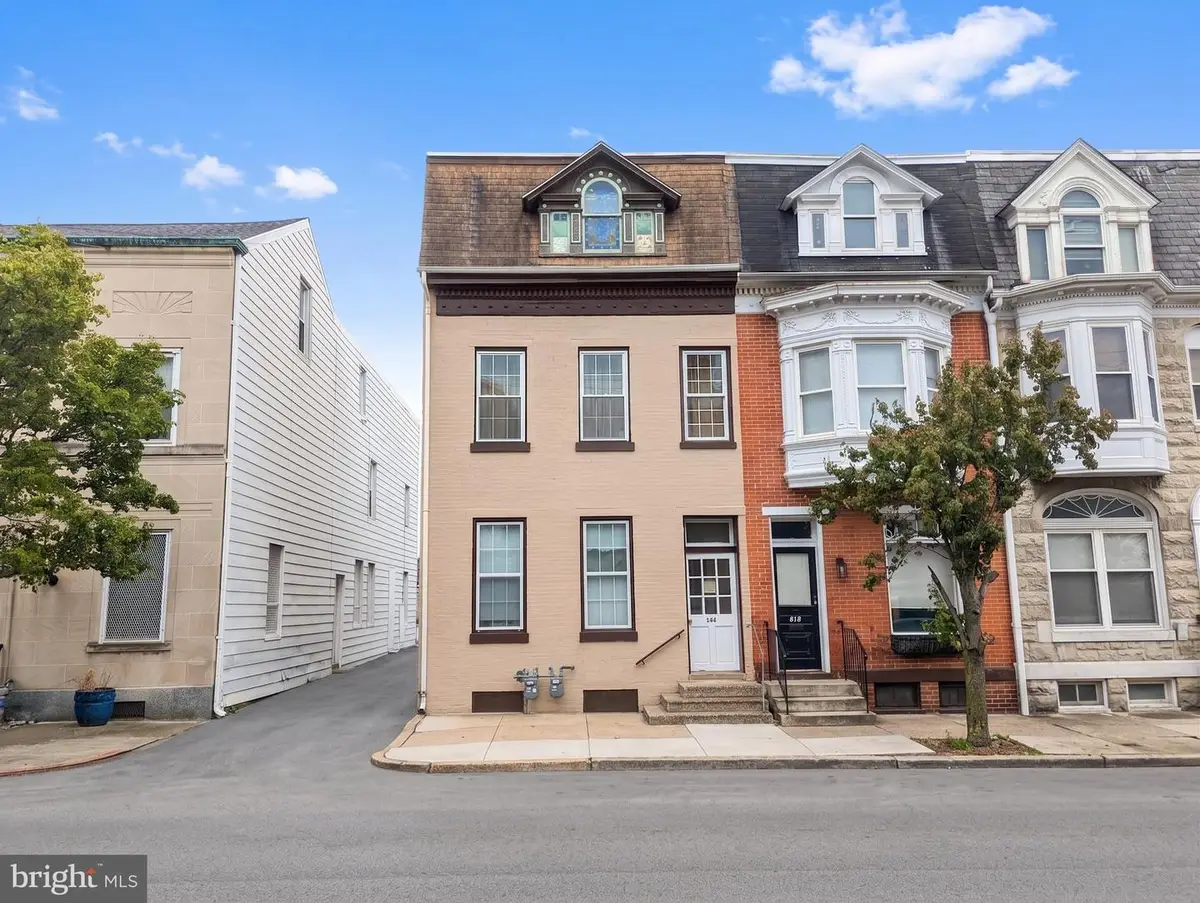 820 E Market St, York, PA 17403 - #1