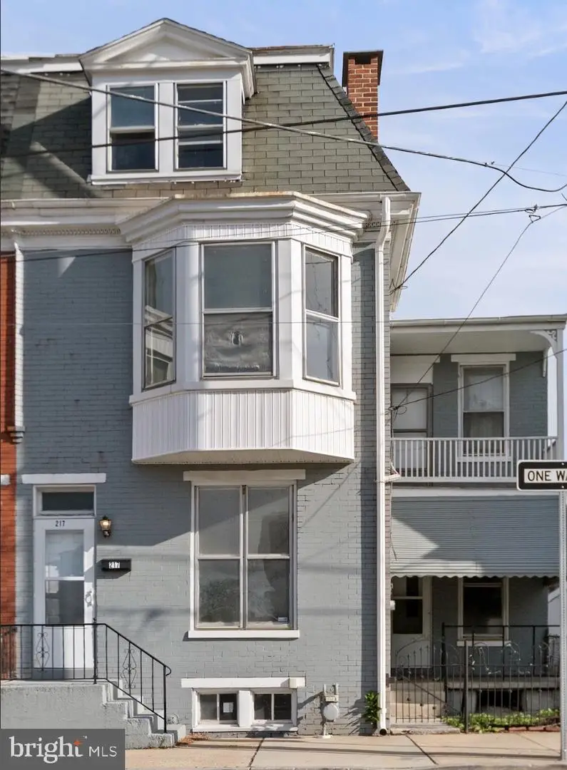 217 E King, York, PA 17403 - #1