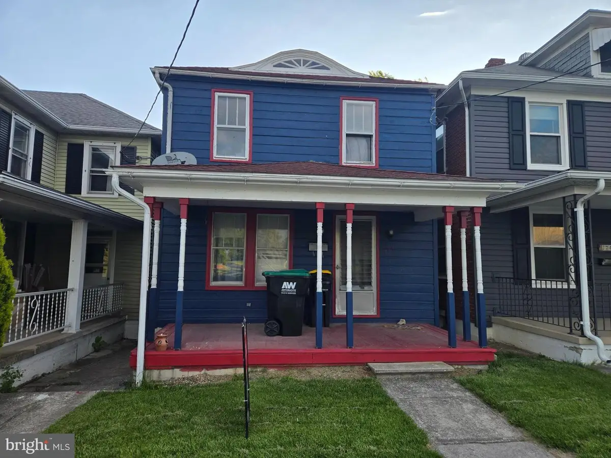 772 Baltimore St, Hanover, PA 17331 - #1