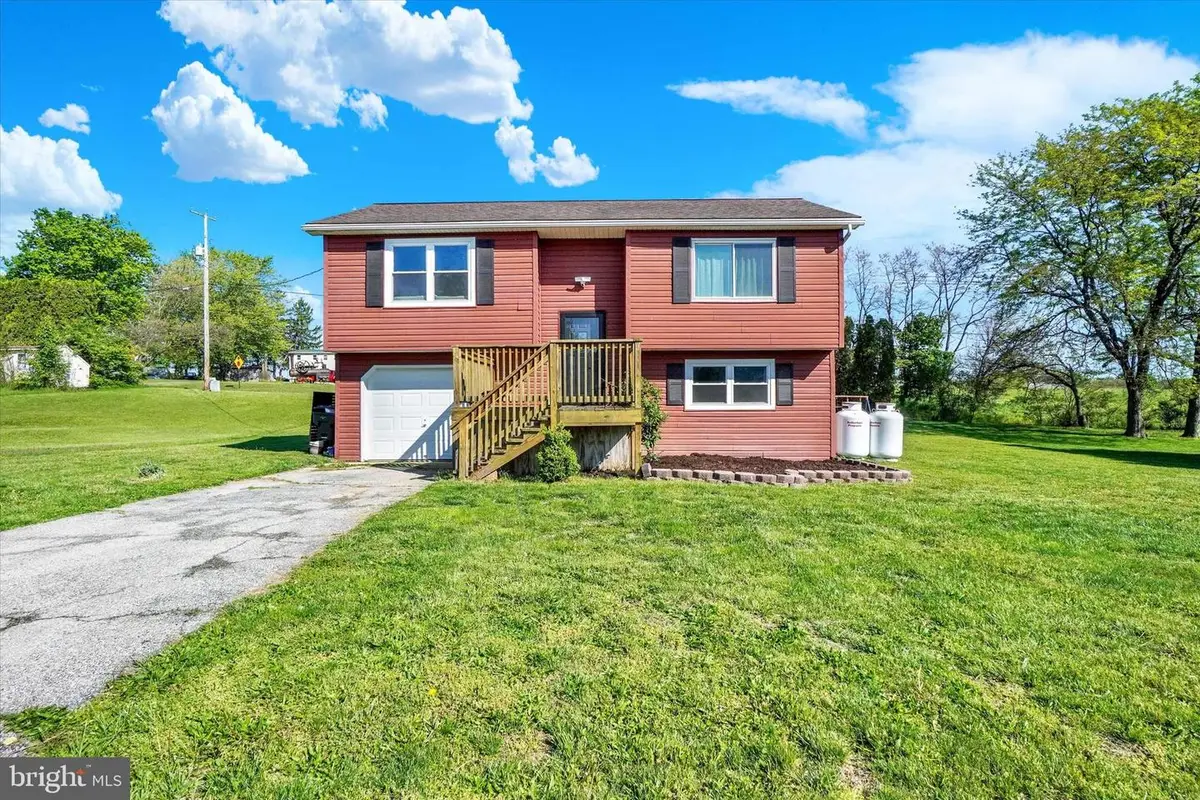 3349 Night In Gale Dr, Dover, PA 17315 - #1