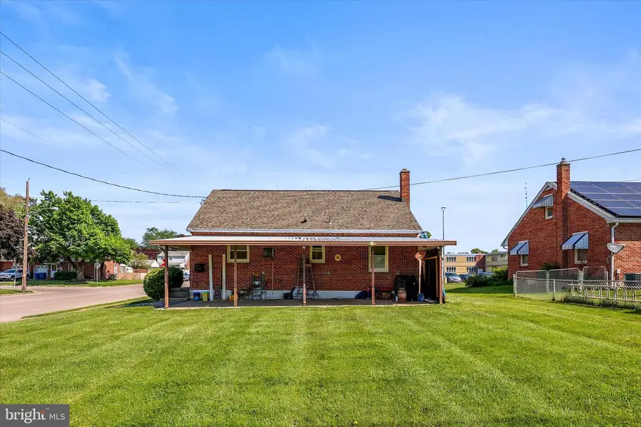 1870 Worth St, York, PA 17404 - #2