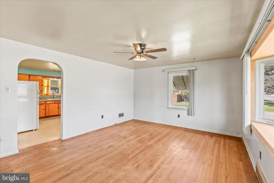 1870 Worth St, York, PA 17404 - #3