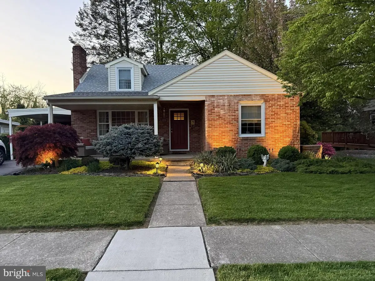2111 E Wallace St, York, PA 17402 - #1
