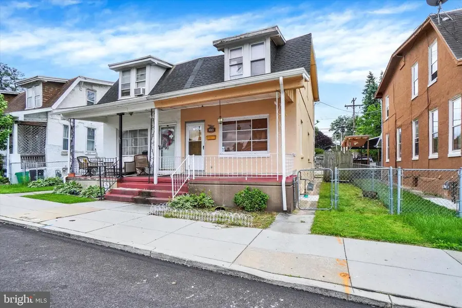 120 E Jackson St, York, PA 17401 - #2