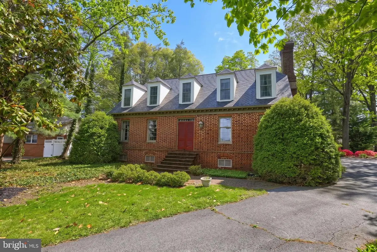 705 Jefferson Ln, Red Lion, PA 17356 - #1
