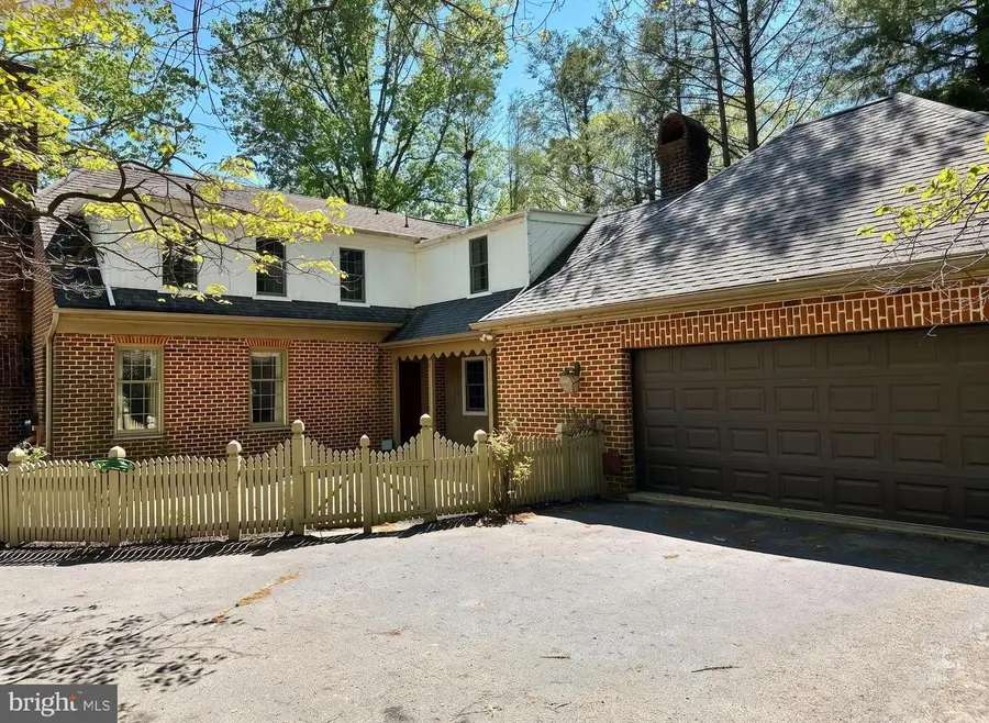 705 Jefferson Ln, Red Lion, PA 17356 - #2
