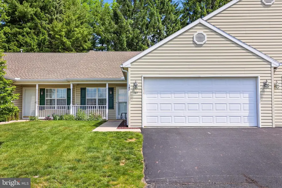 187 Winners Circle Dr, Red Lion, PA 17356 - #2