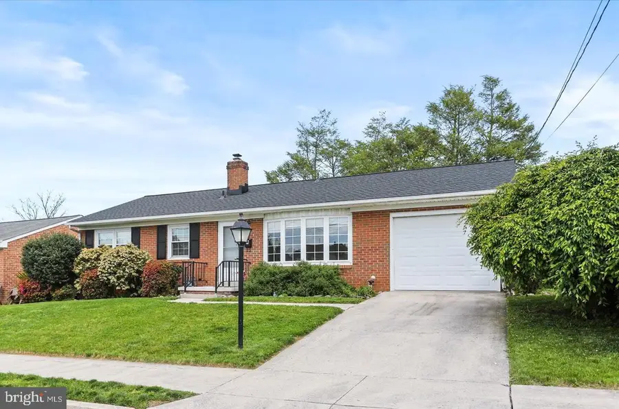 4 Trudy Ct, Hanover, PA 17331 - #3