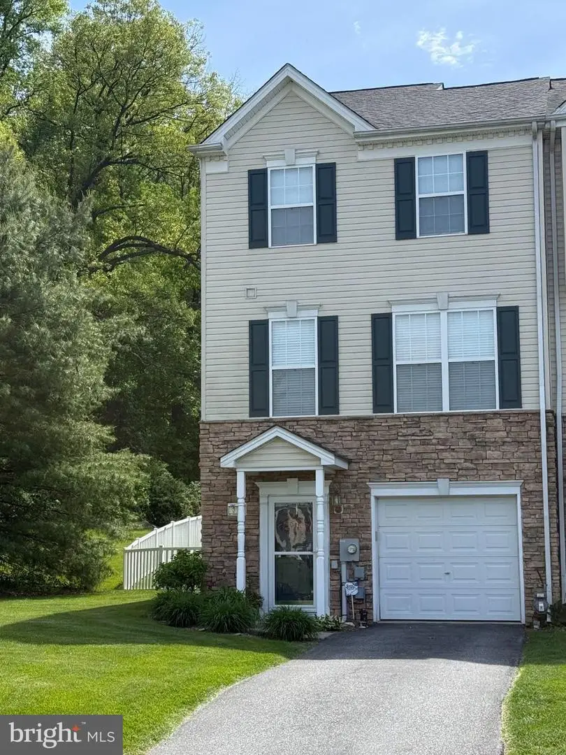 390 Bruaw Dr, York, PA 17406 - #1