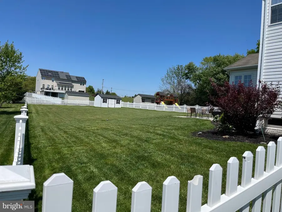 1987 Oak Hills Dr, Hanover, PA 17331 - #3