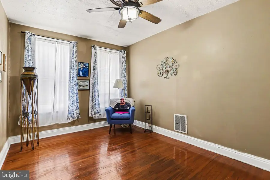 45 N Broad St, York, PA 17403 - #3
