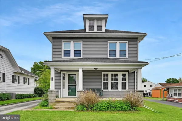 464 W Market St, HELLAM, PA 17406