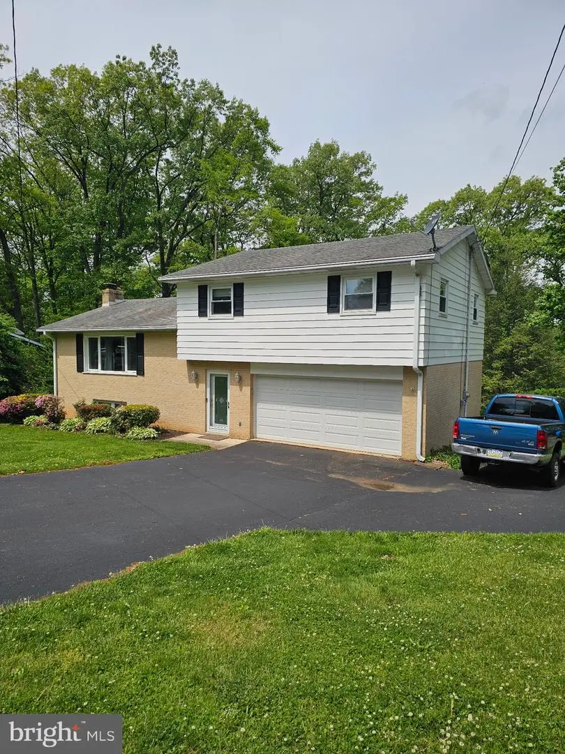 328 Blue Ridge Dr, York, PA 17402 - #2