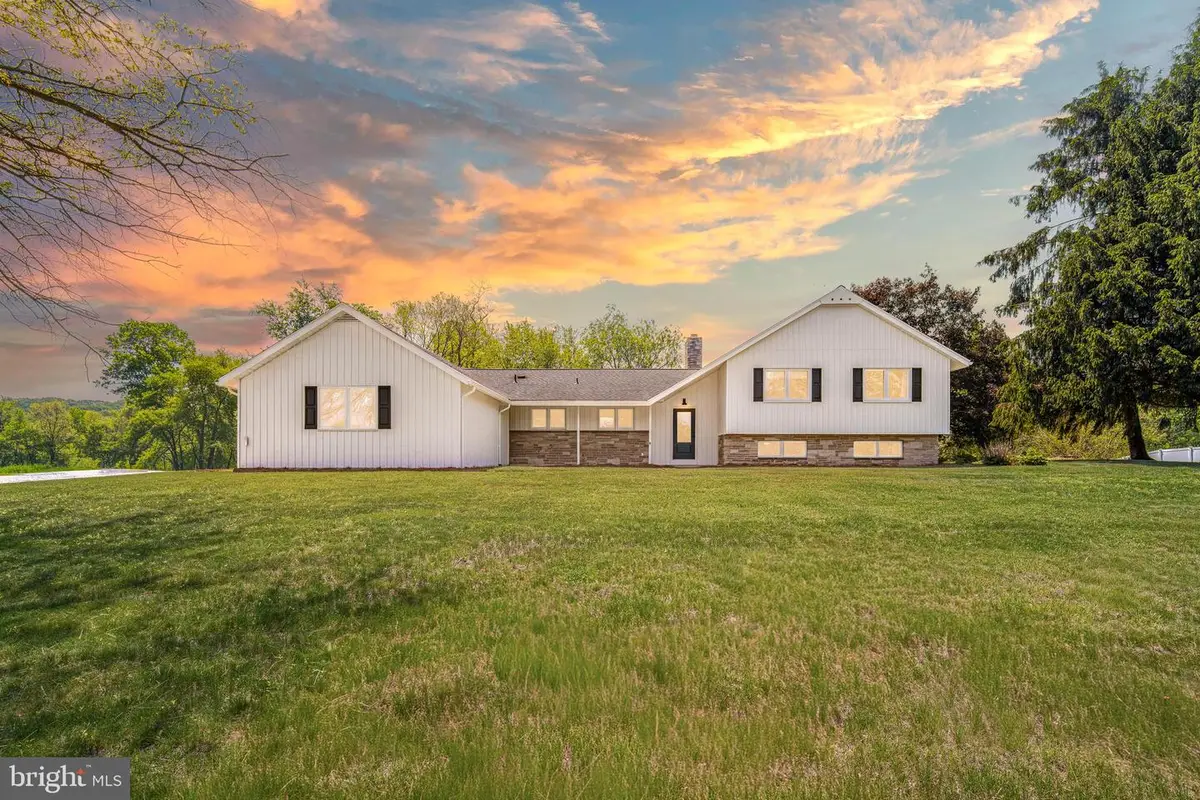 49 Willow Creek Rd, Wrightsville, PA 17368 - #1