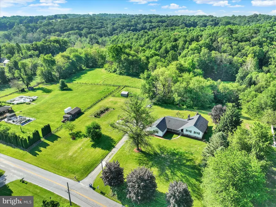 49 Willow Creek Rd, Wrightsville, PA 17368 - #2